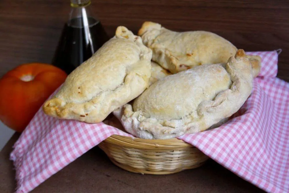 Mari Cocinillas - Calzone de Jamón y Queso