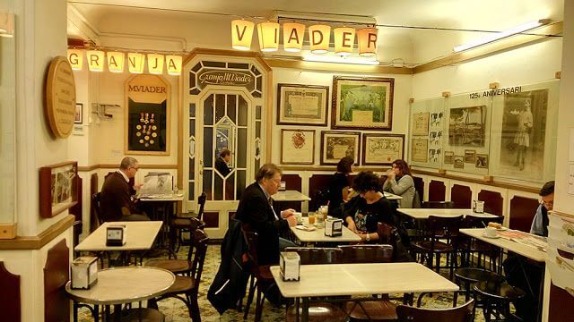 Mari Cocinillas - Desayunar en Granja M. Viader – Barcelona