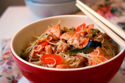 Mari Cocinillas - Noodles con salmon – Fideos chinos