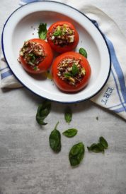 Mari Cocinillas - Tomates rellenos de ensalada de quinoa