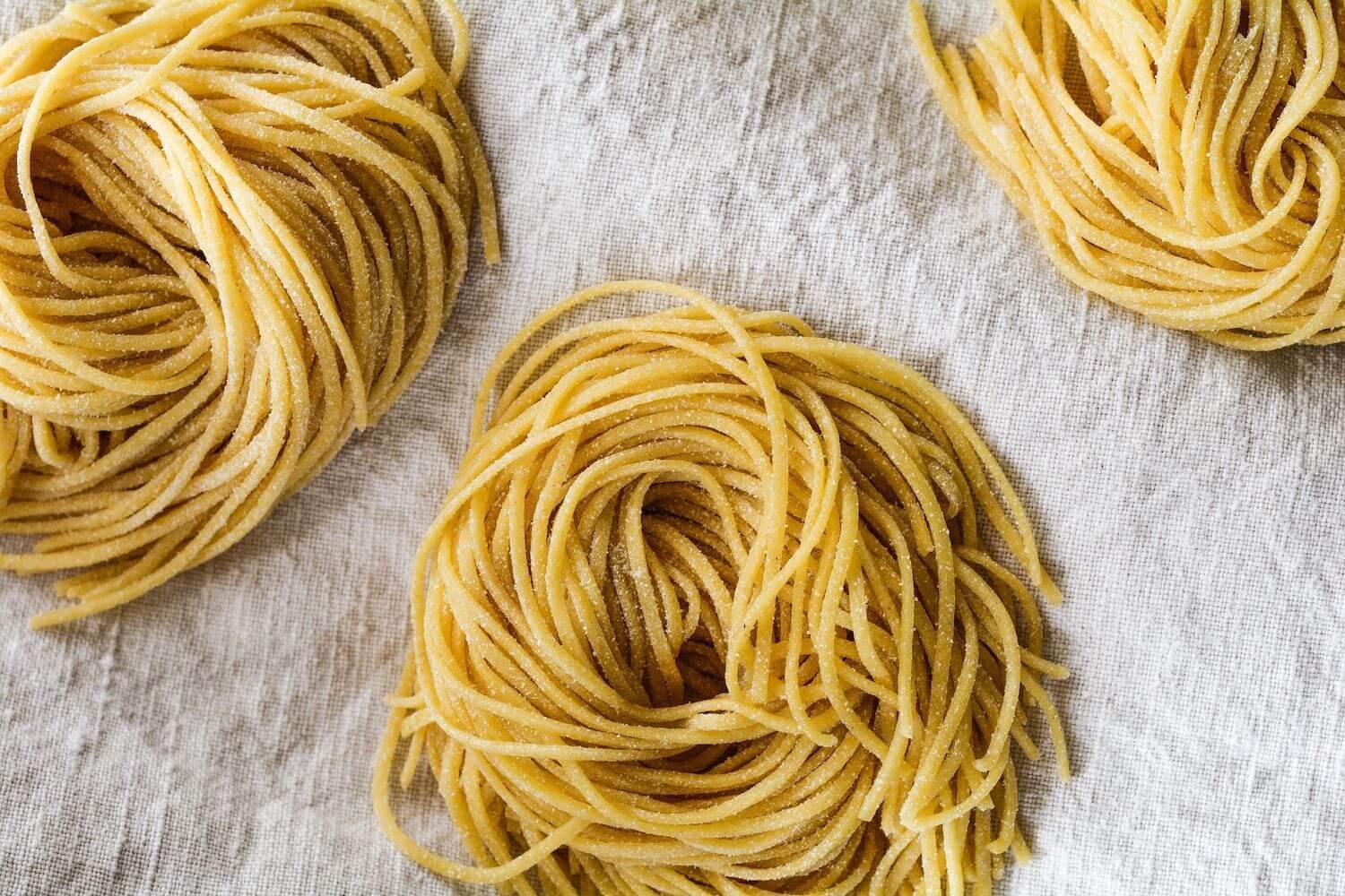 tallarines de pasta fresca