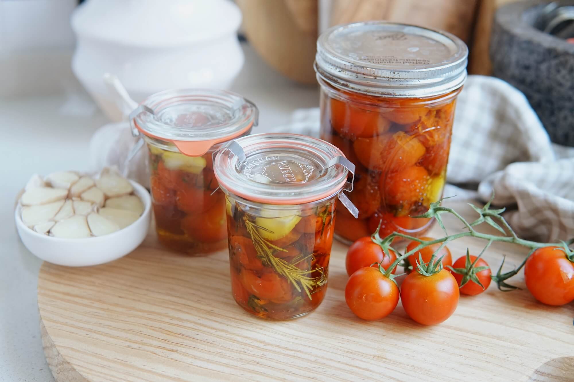 Tomates cherry confitados en sartén