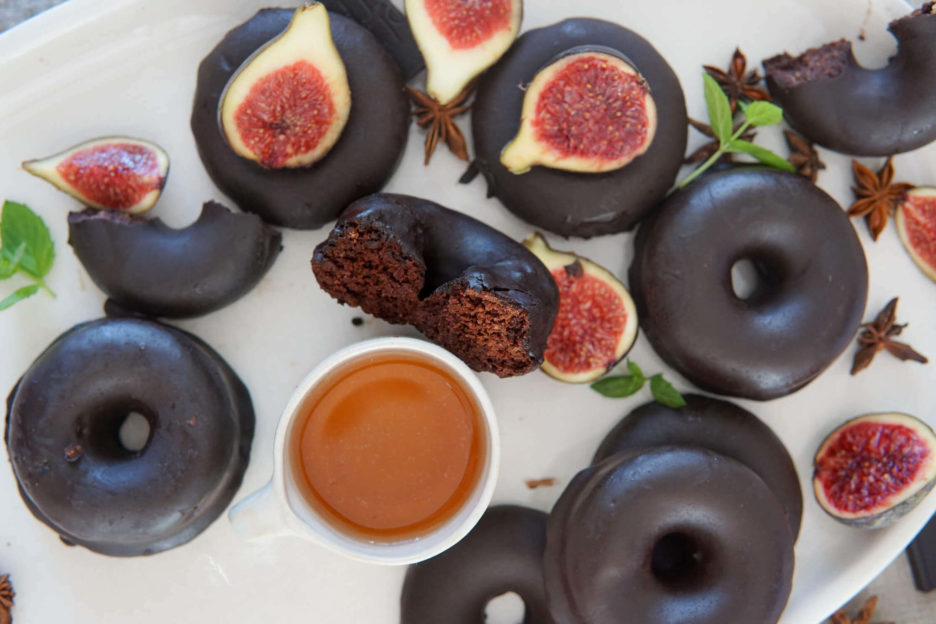 Mari Cocinillas - Donuts de chocolate al microondas saludables. Receta en 4 minutos